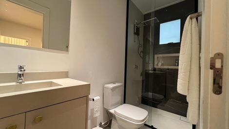 Beautiful duplex garden apartment with 2 suites in Mariscal