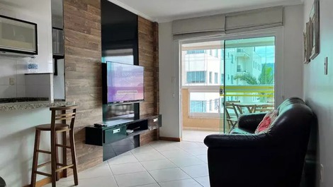 Apartamento 02 dormitórios com ar condicionado para 6 pessoas