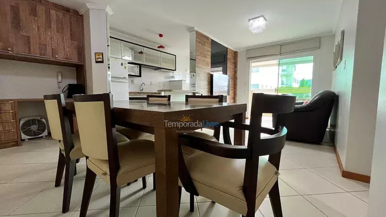 Apartamento para aluguel de temporada em Bombinhas (Praia de Bombas)