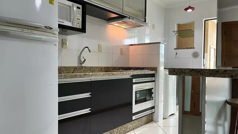Apartamento 02 dormitórios com ar condicionado para 6 pessoas