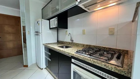 Apartamento 02 dormitórios com ar condicionado para 6 pessoas