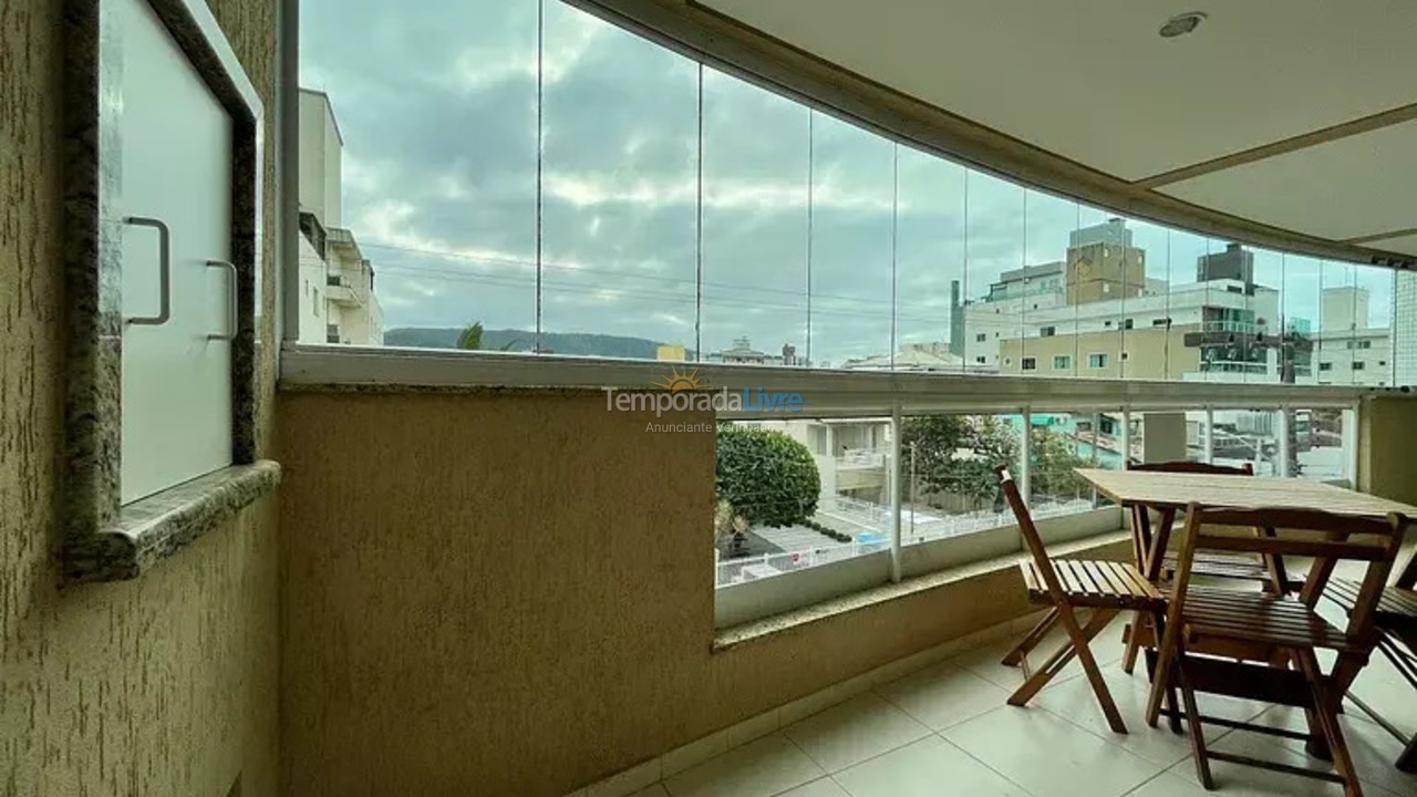 Apartamento para aluguel de temporada em Bombinhas (Praia de Bombas)