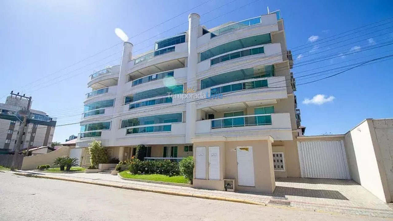 Apartamento para aluguel de temporada em Bombinhas (Praia de Bombas)