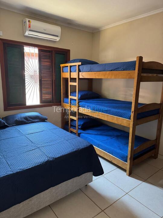 Casa para alquiler de vacaciones em Ubatuba (Praia das Toninhas)