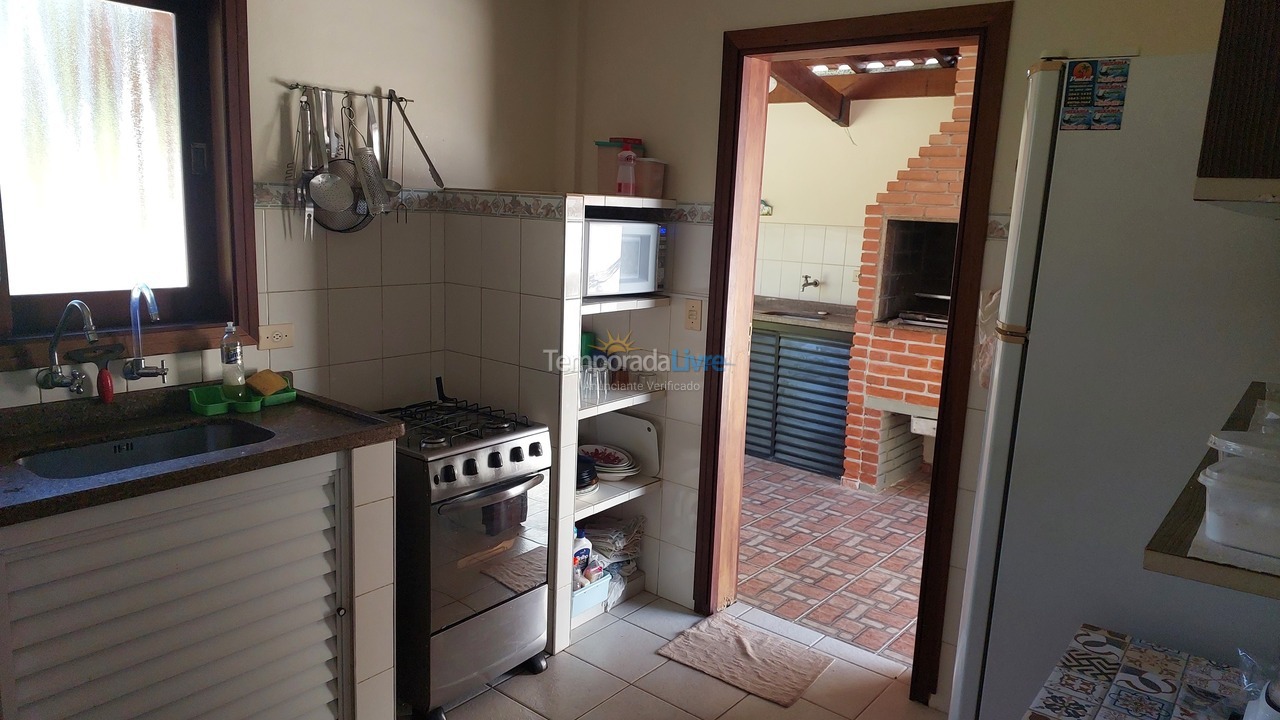 Casa para alquiler de vacaciones em Ubatuba (Lagoinha)