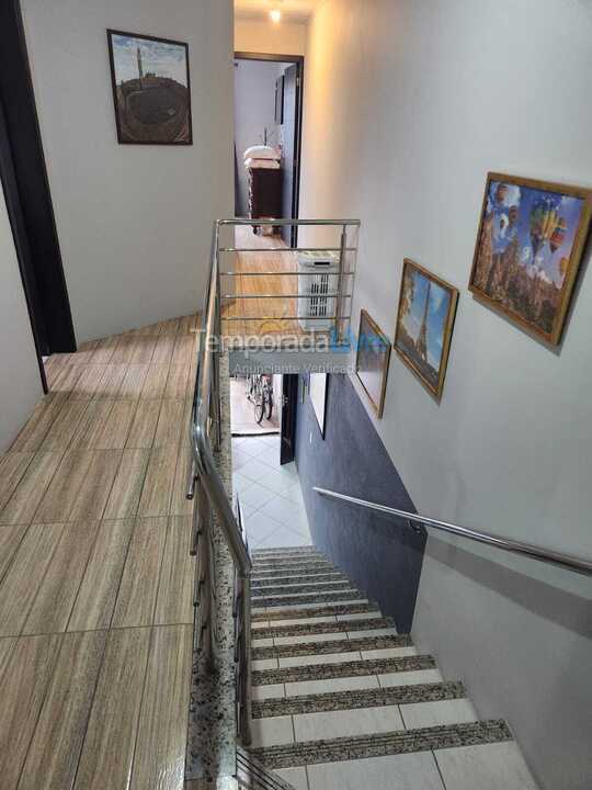 Casa para aluguel de temporada em Bombinhas (Canto Grande)