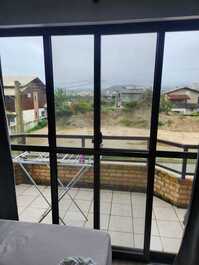 CASA 03 DORMITÓRIOS,COM AR CONDICIONADO,P/08 PESSOAS EM CANTO G.