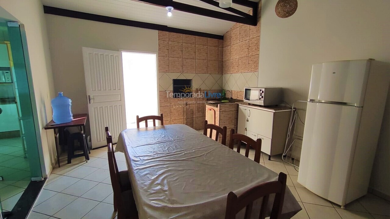 Apartamento para aluguel de temporada em Bombinhas (Canto Grande)