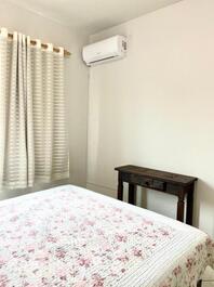 APTO 02 DORM. WIFI,AR CONDICIONADO,ELEVADOR, 80 METROS DA PRAIA DE CTG