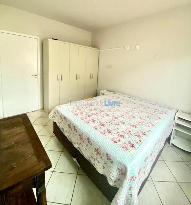Apartamento para aluguel de temporada em Bombinhas (Canto Grande)