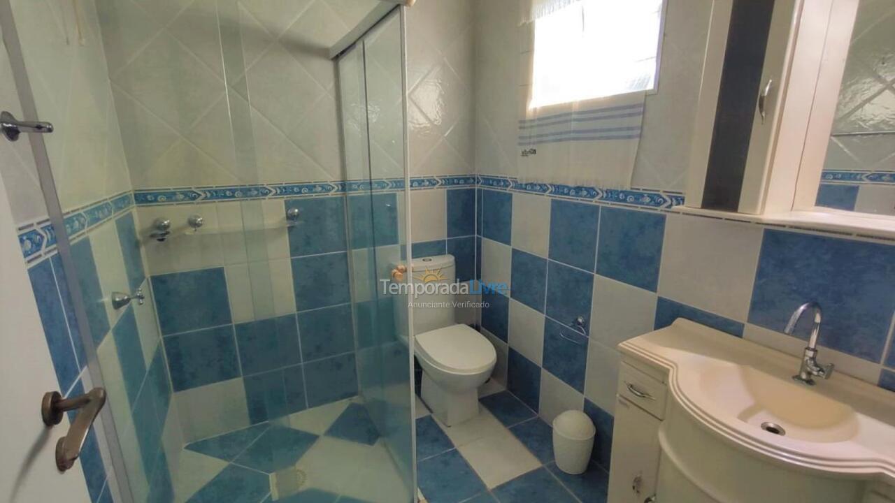 Apartamento para aluguel de temporada em Bombinhas (Canto Grande)