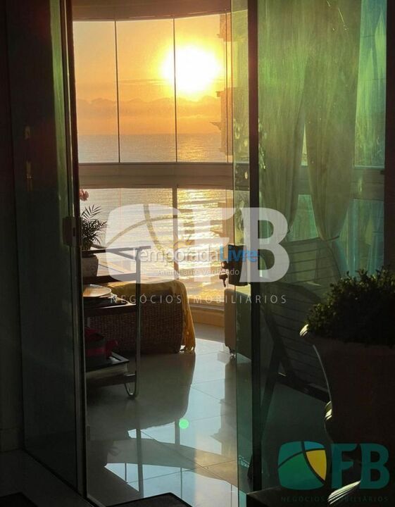 Apartamento para aluguel de temporada em Itapema (Meia Praia)