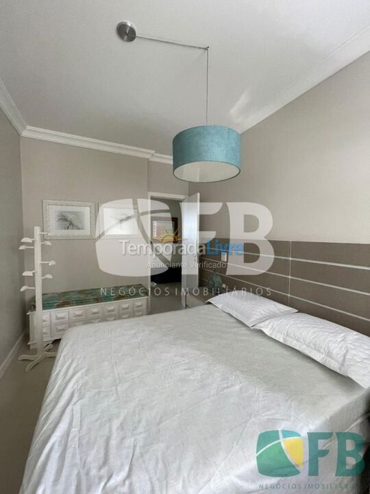 Apartamento para aluguel de temporada em Itapema (Meia Praia)