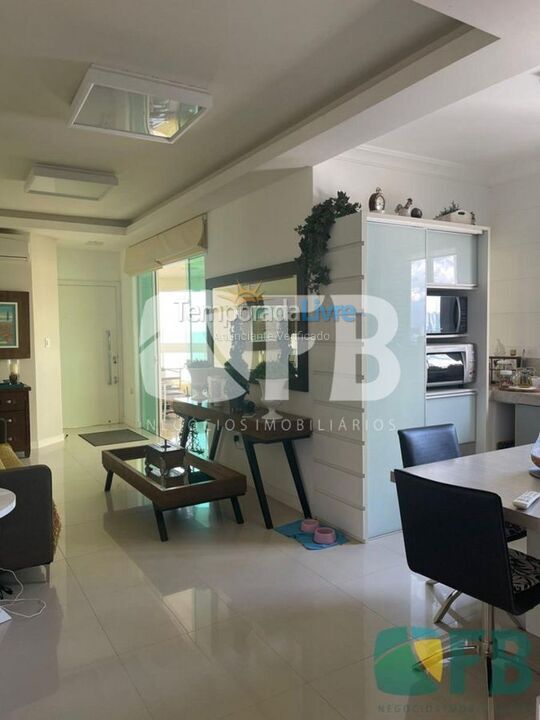 Apartamento para aluguel de temporada em Itapema (Meia Praia)