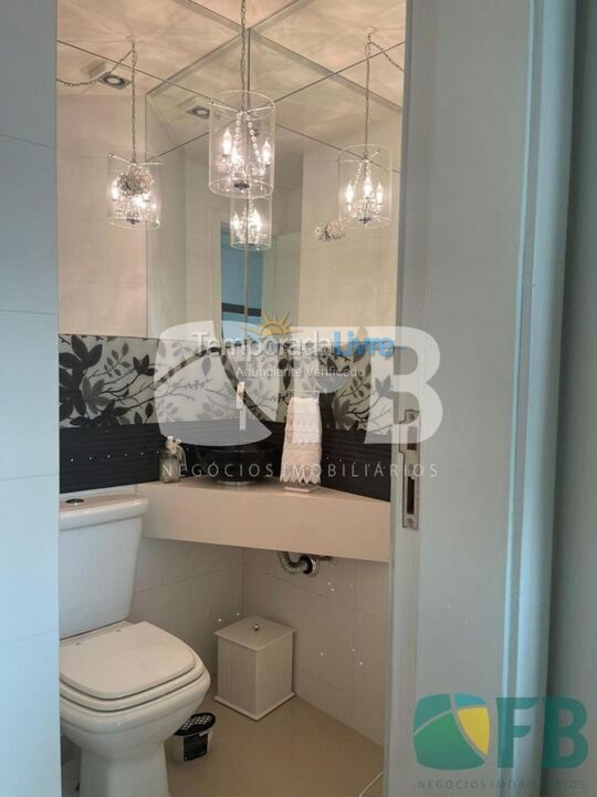 Apartamento para aluguel de temporada em Itapema (Meia Praia)