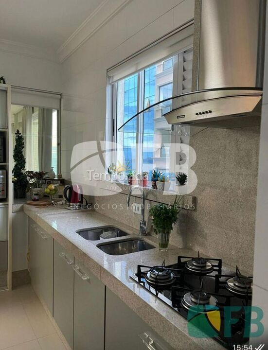 Apartamento para aluguel de temporada em Itapema (Meia Praia)