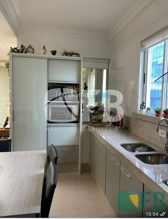 Apartamento para aluguel de temporada em Itapema (Meia Praia)