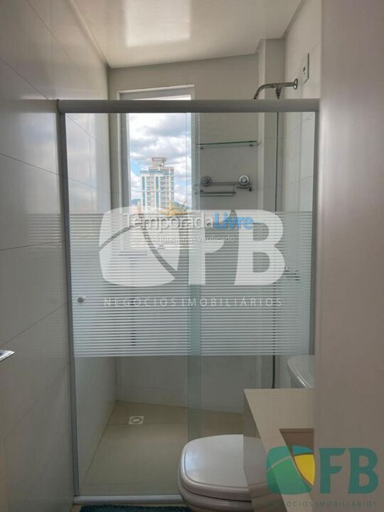 Apartamento para aluguel de temporada em Itapema (Meia Praia)