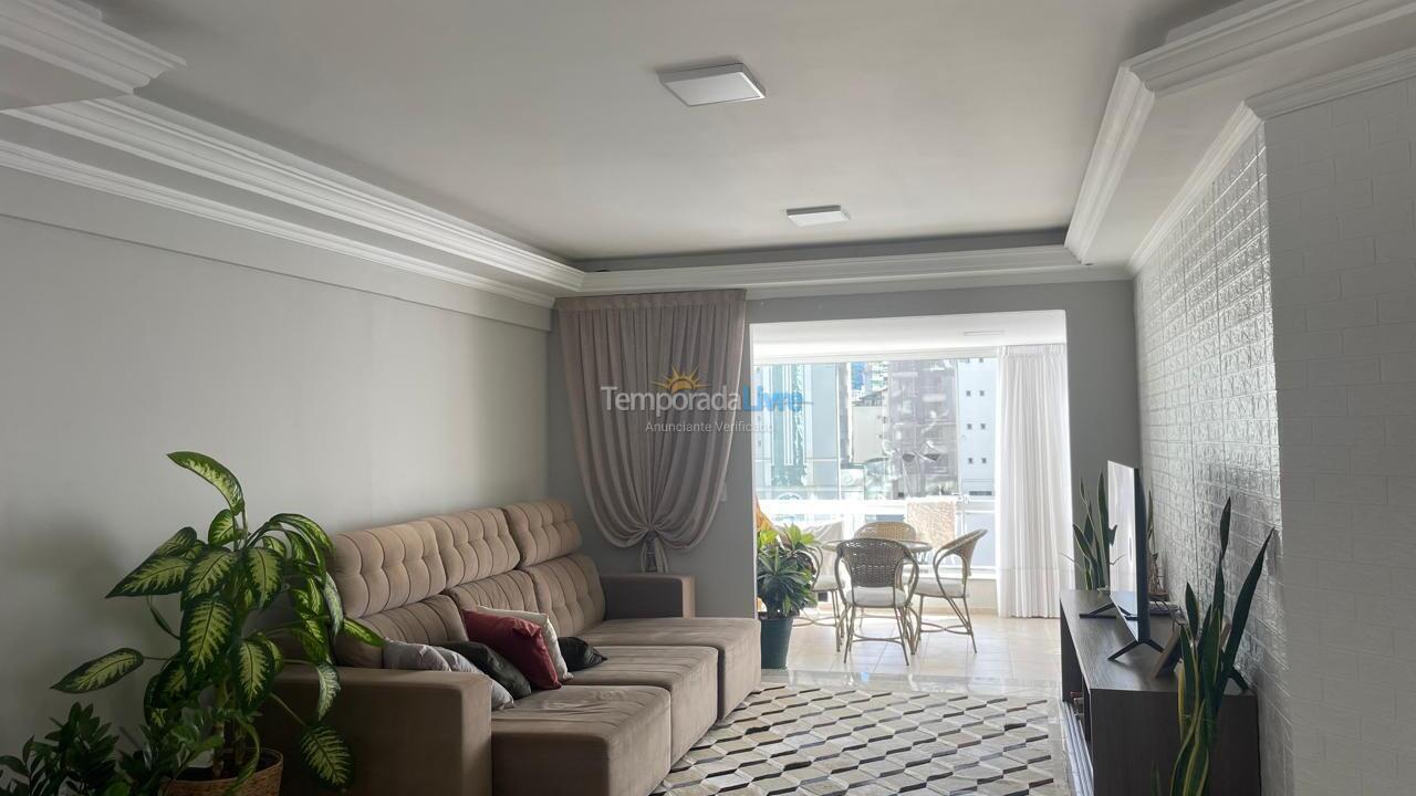 Apartment for vacation rental in Itapema (Meia Praia)