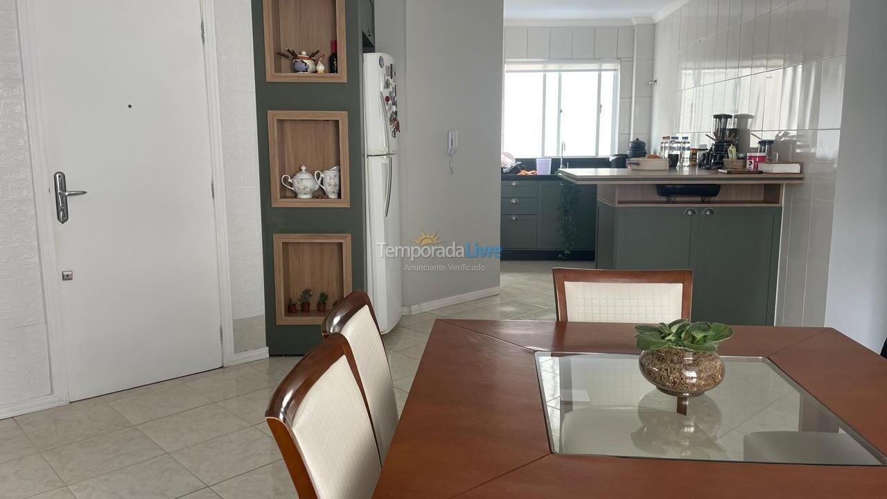 Apartment for vacation rental in Itapema (Meia Praia)