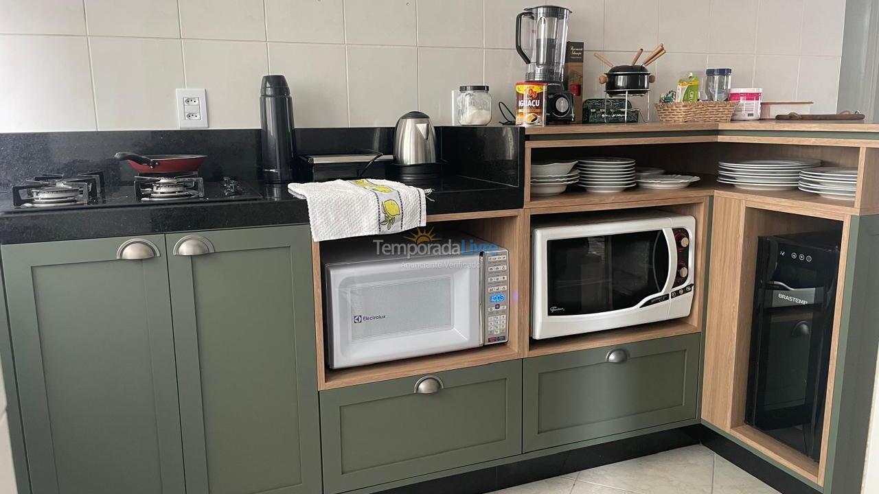 Apartment for vacation rental in Itapema (Meia Praia)