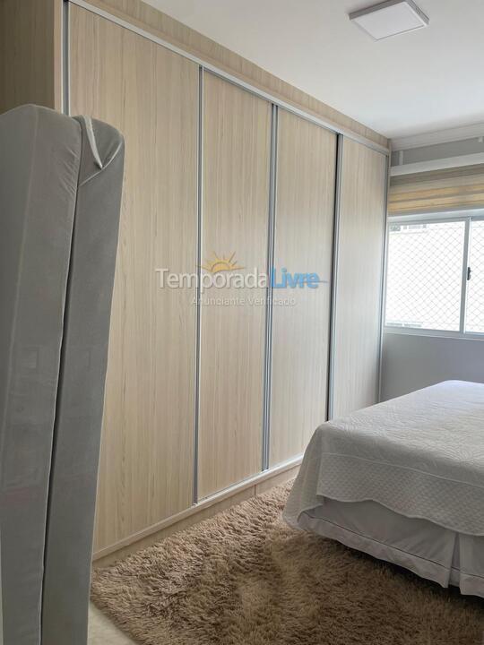 Apartment for vacation rental in Itapema (Meia Praia)