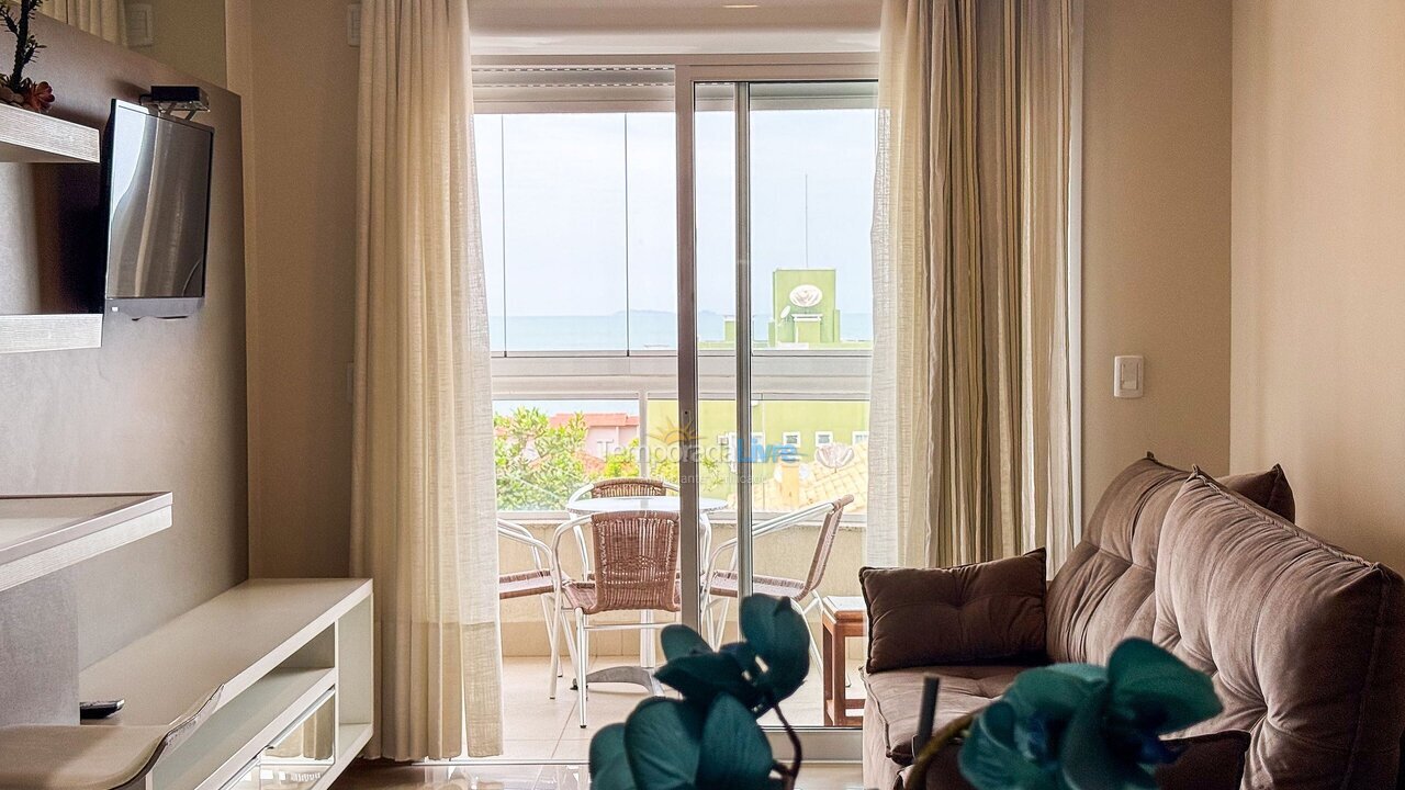 Apartamento para aluguel de temporada em Bombinhas (Praia de Quatro Ilhas)