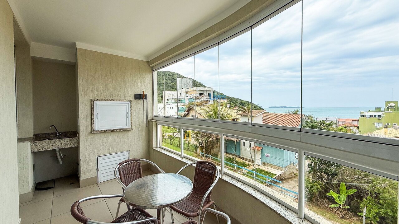 Apartamento para aluguel de temporada em Bombinhas (Praia de Quatro Ilhas)