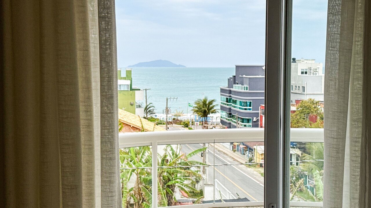 Apartamento para aluguel de temporada em Bombinhas (Praia de Quatro Ilhas)