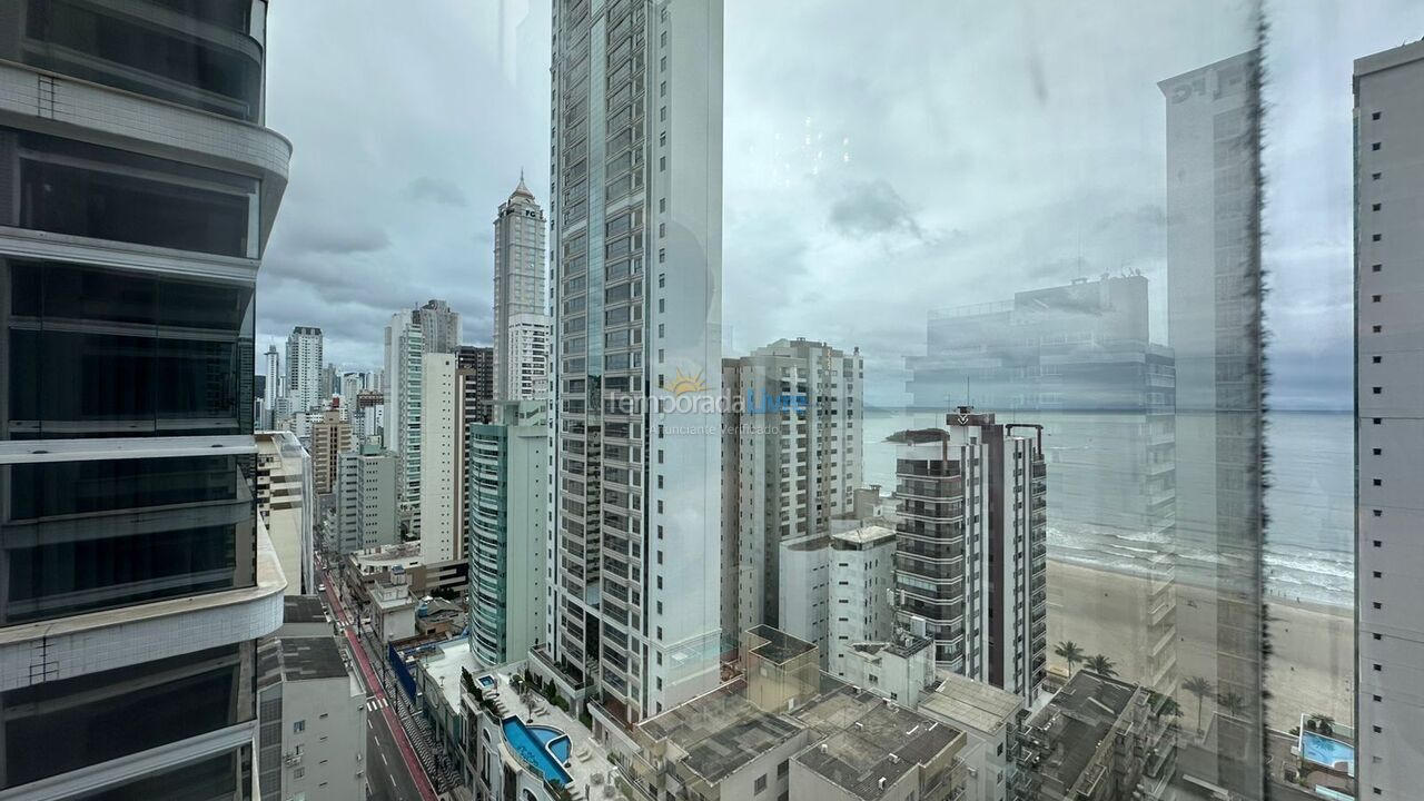 Apartment for vacation rental in Balneário Camboriú (Centro)