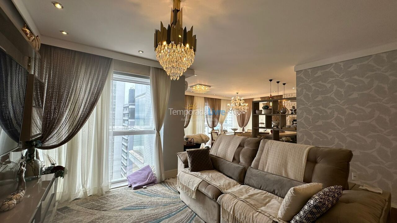 Apartment for vacation rental in Balneário Camboriú (Centro)