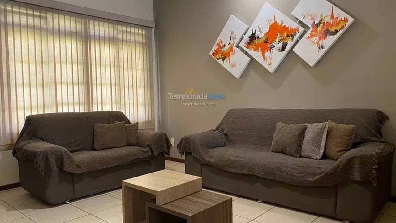 Casa para alquiler de vacaciones em Bombinhas (Praia de Bombas)