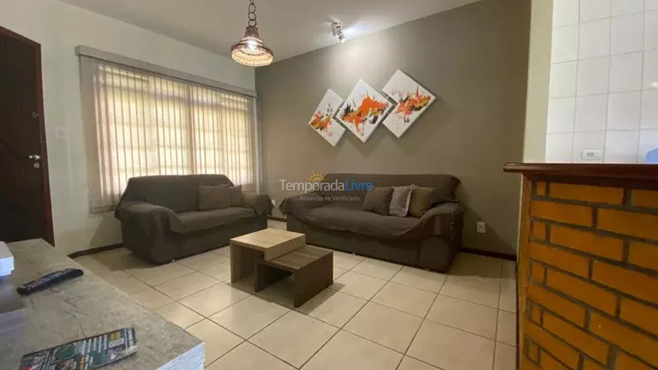 Casa para alquiler de vacaciones em Bombinhas (Praia de Bombas)