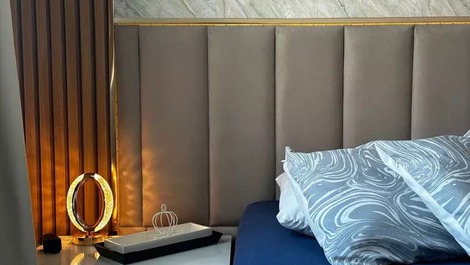 Apartamento com 3 dormitórios climatizados em Bombas para 8 pessoas