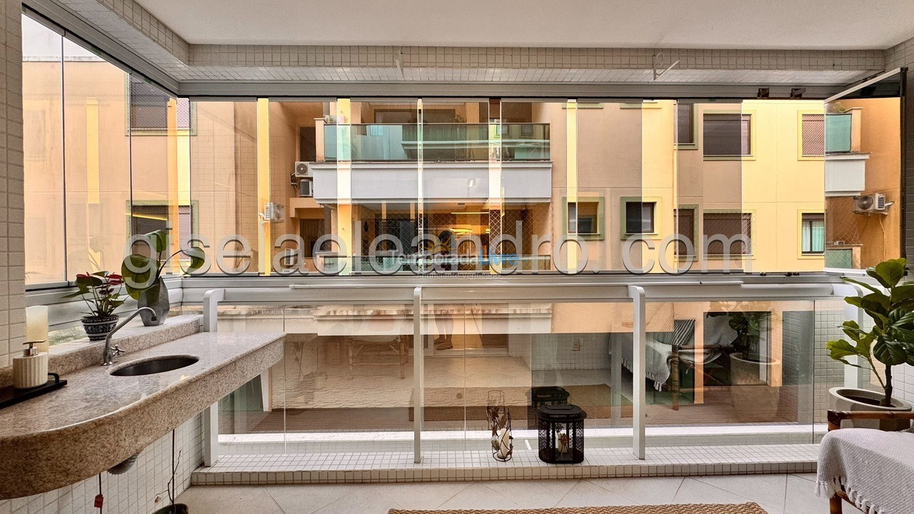 Apartamento para aluguel de temporada em Florianopolis (Jurerê Internacional)