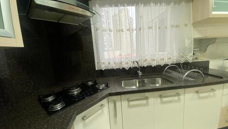 SEASON - 3 SUITE APARTMENT IN THE CENTER OF BALNEARIO CAMBORIU