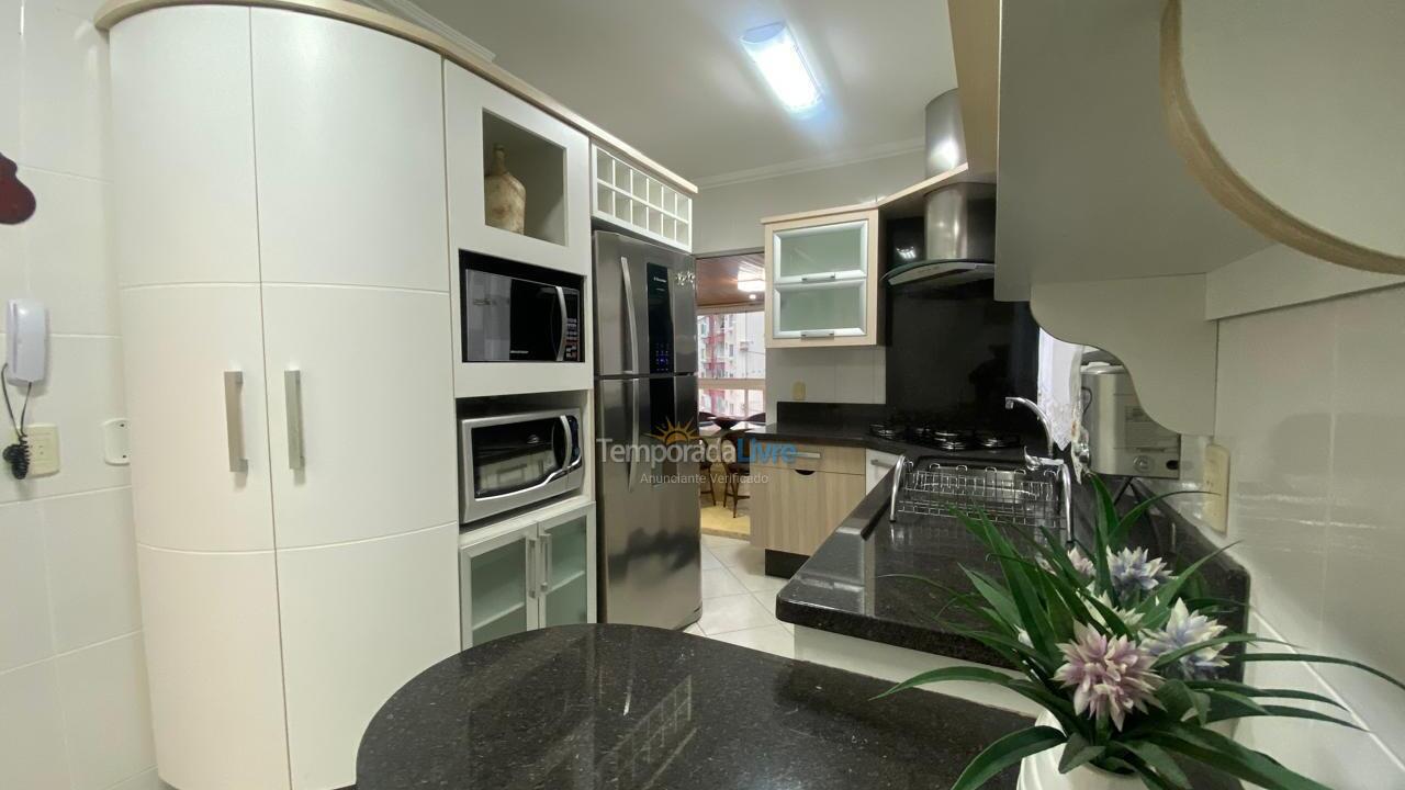 Apartment for vacation rental in Balneário Camboriú (Centro)