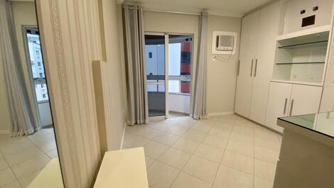 SEASON - 3 SUITE APARTMENT IN THE CENTER OF BALNEARIO CAMBORIU