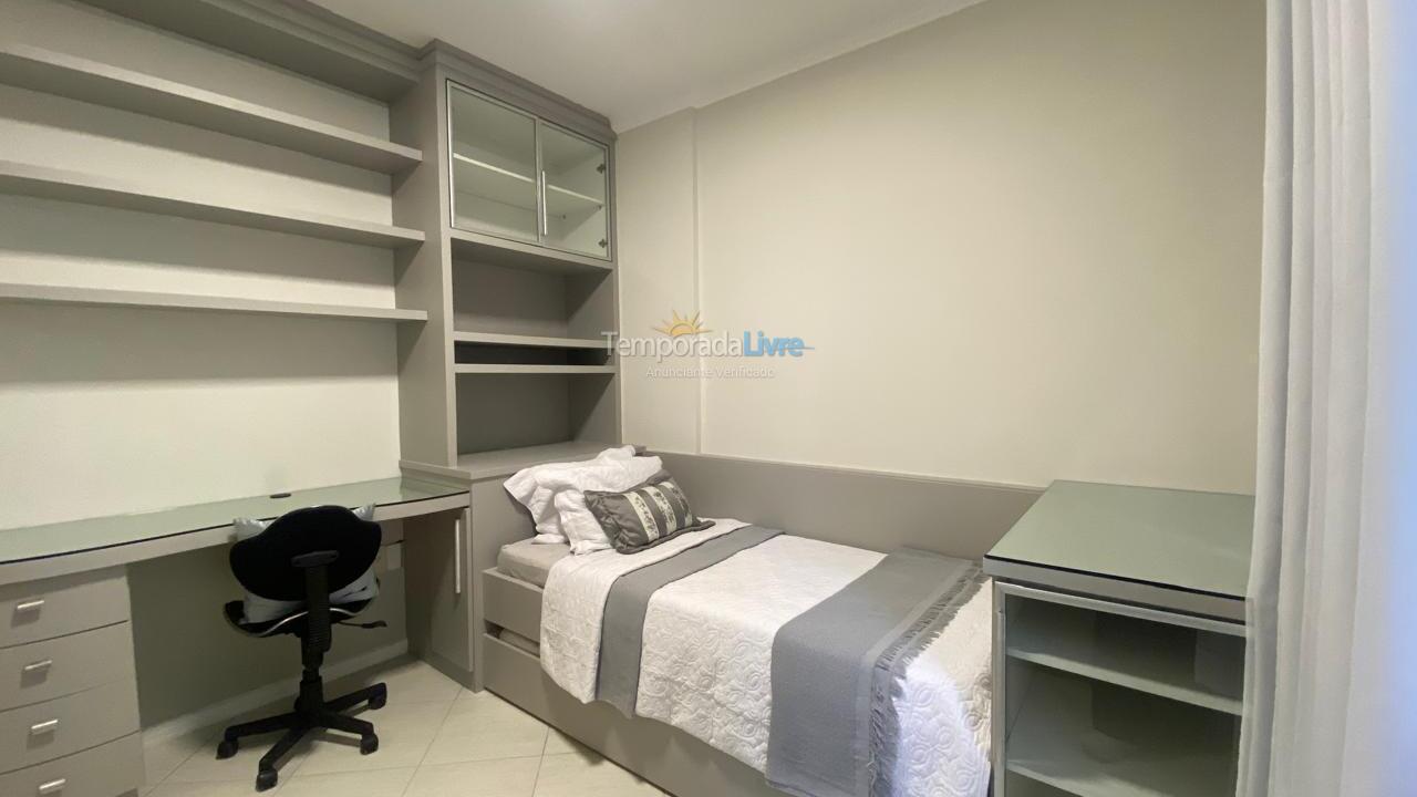 Apartment for vacation rental in Balneário Camboriú (Centro)
