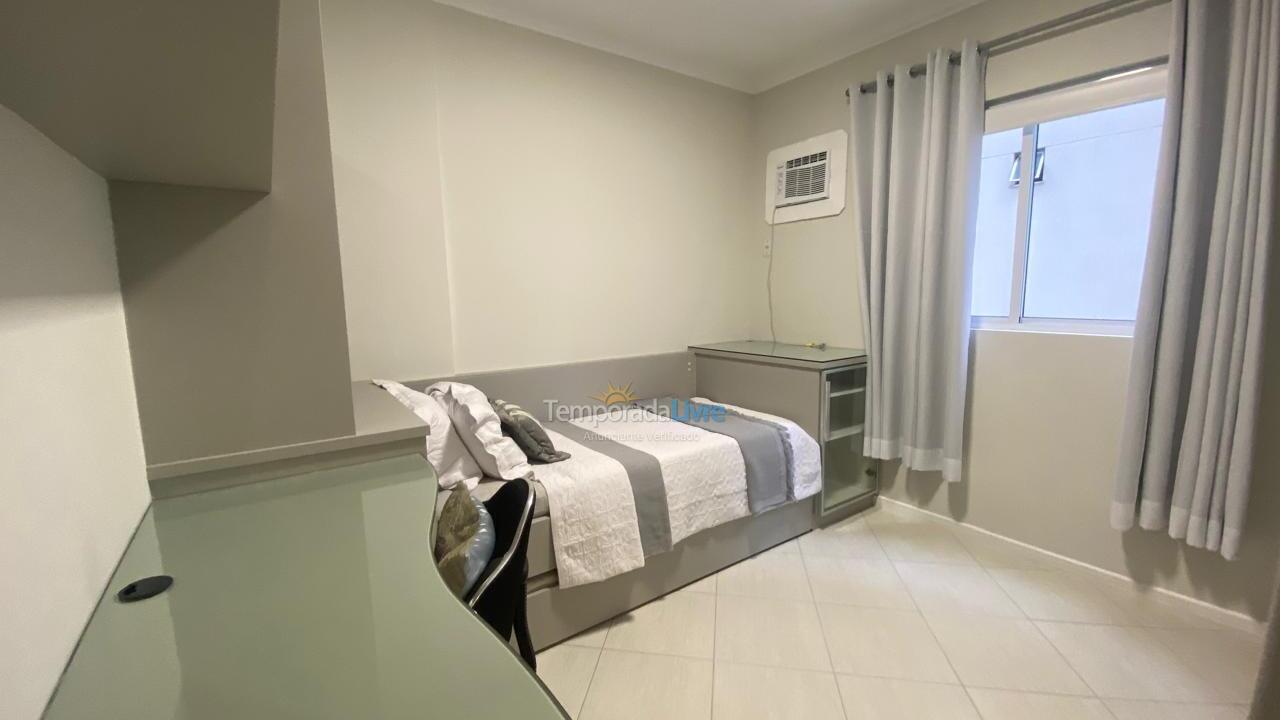 Apartment for vacation rental in Balneário Camboriú (Centro)