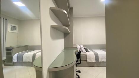 SEASON - 3 SUITE APARTMENT IN THE CENTER OF BALNEARIO CAMBORIU