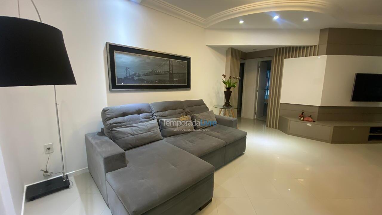 Apartment for vacation rental in Balneário Camboriú (Centro)