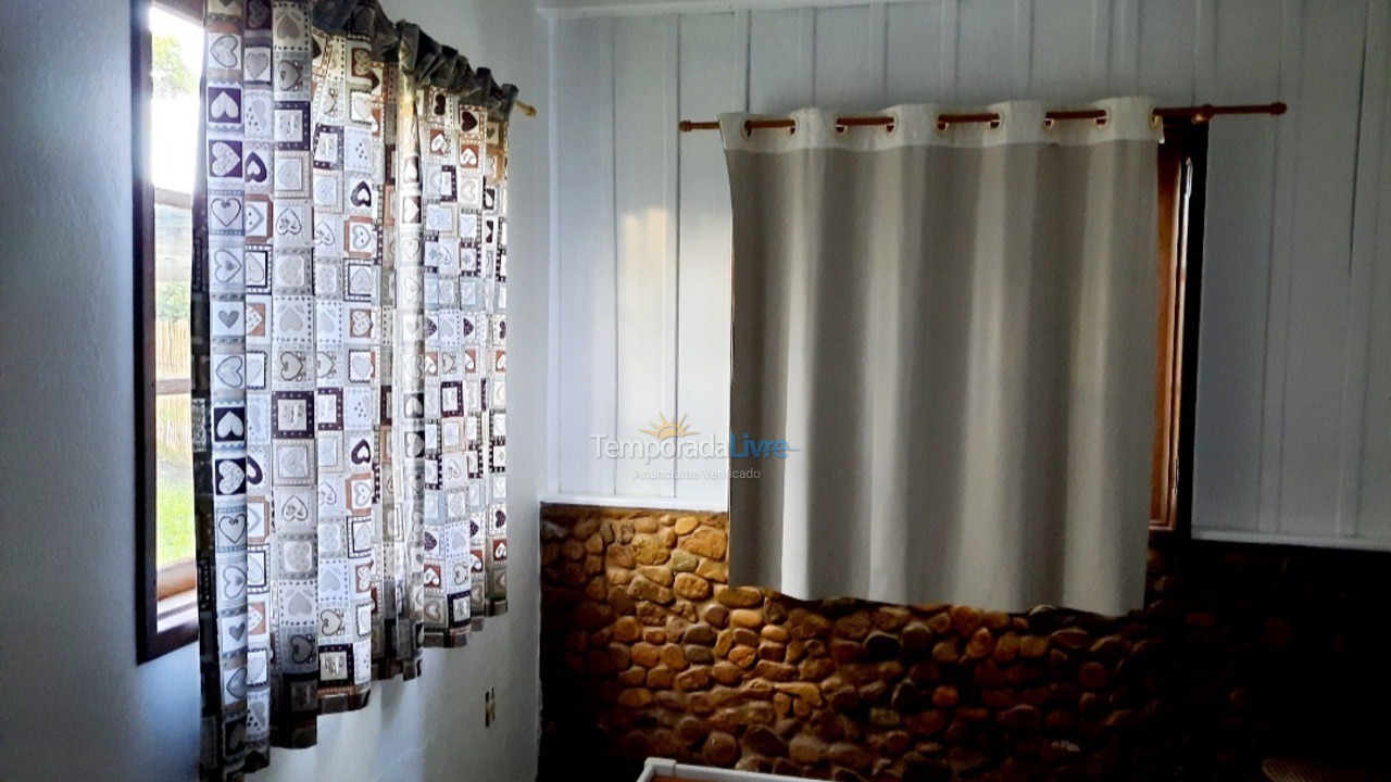 Casa para alquiler de vacaciones em Palhoça (Guarda do Embaú)