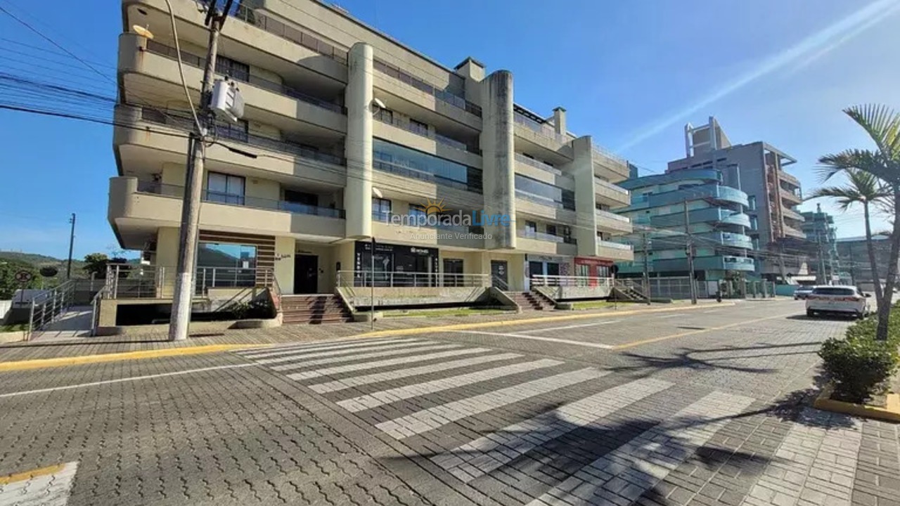 Apartamento para aluguel de temporada em Bombinhas (Praia de Bombas)