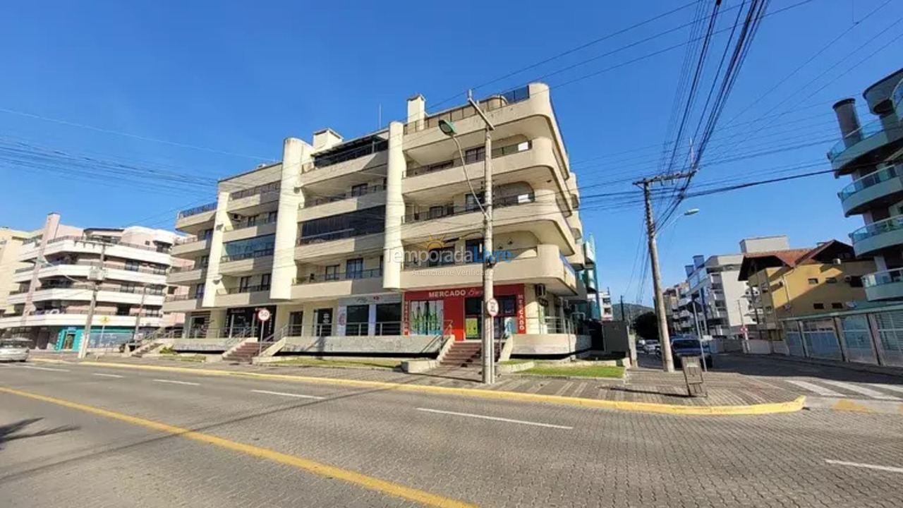 Apartamento para aluguel de temporada em Bombinhas (Praia de Bombas)