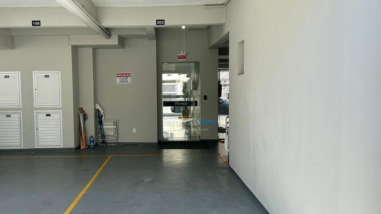 Apartment for vacation rental in Bombinhas (Praia de Bombas)