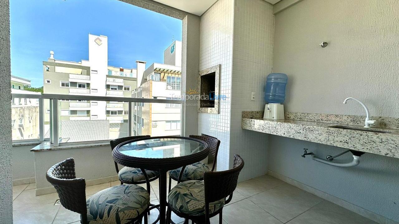 Apartment for vacation rental in Bombinhas (Praia de Bombas)