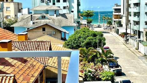 Beautiful apartment just a few meters from the sea in Bombas