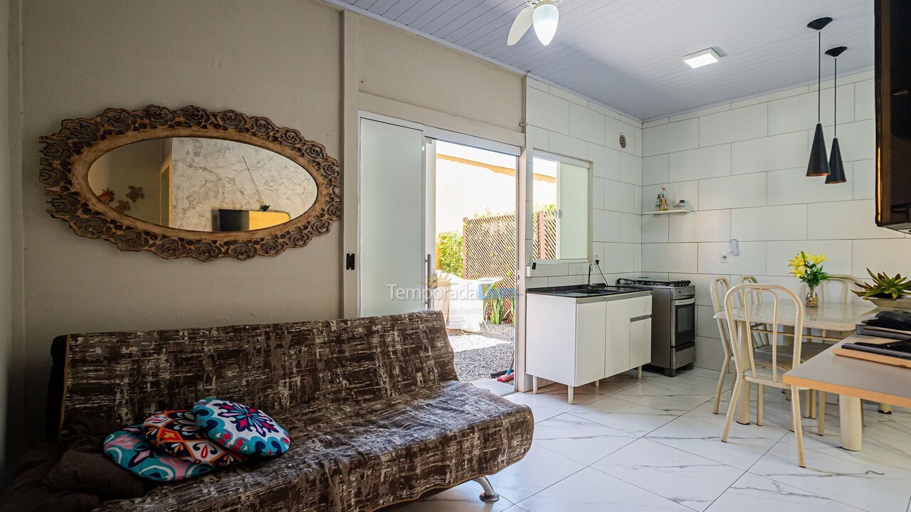 Casa para aluguel de temporada em Navegantes (Meia Praia)