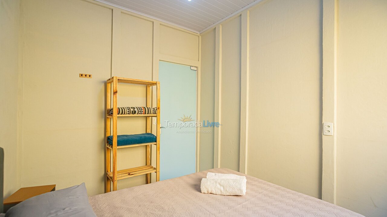 Casa para aluguel de temporada em Navegantes (Meia Praia)